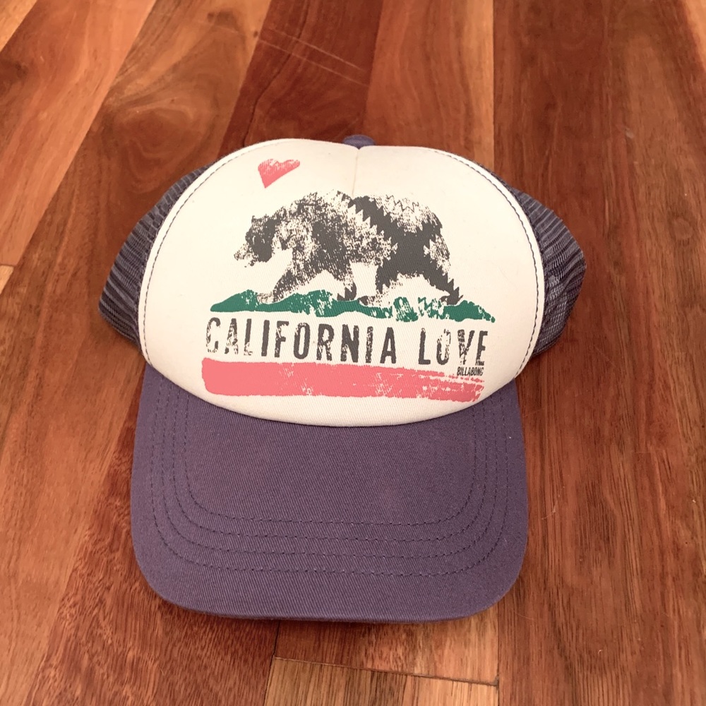 SOLD ❌❌❌Billabong California love trucker hat